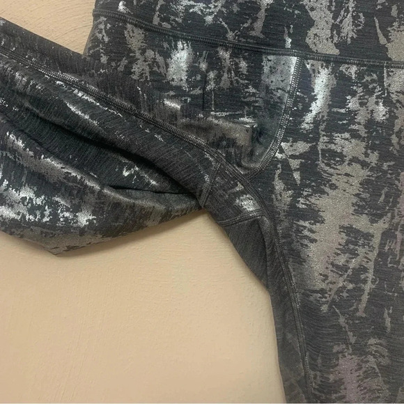 Lululemon Wunder Under Hi-Rise Tight - Picture 5 of 9